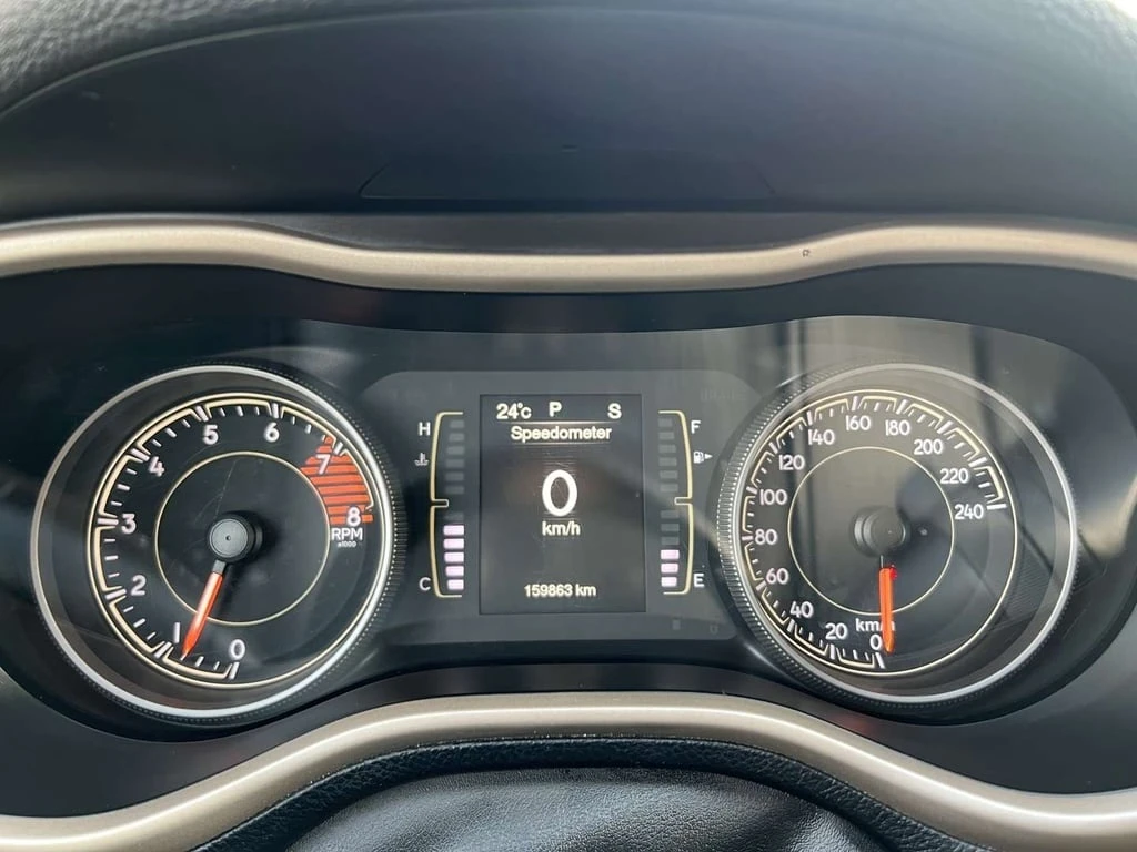 Jeep Cherokee * Latitude, Longitude, North * CARFAX * ���� �� �� | Mobile.bg � ����������� 11