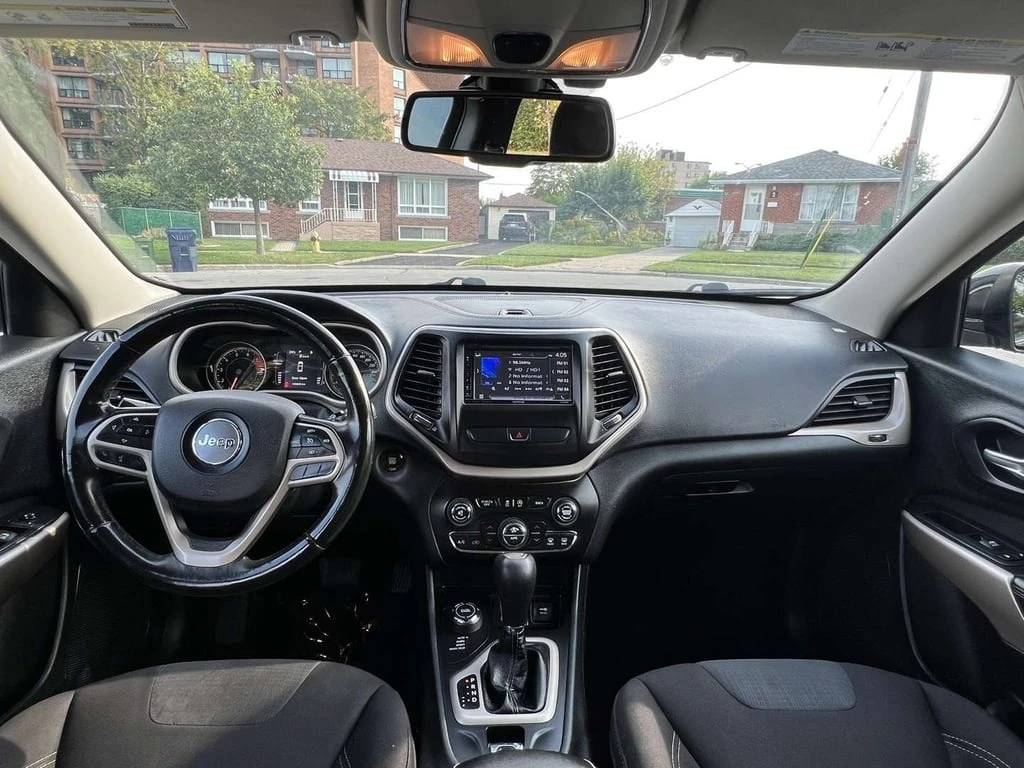 Jeep Cherokee * Latitude, Longitude, North * CARFAX * ���� �� �� | Mobile.bg � ����������� 9