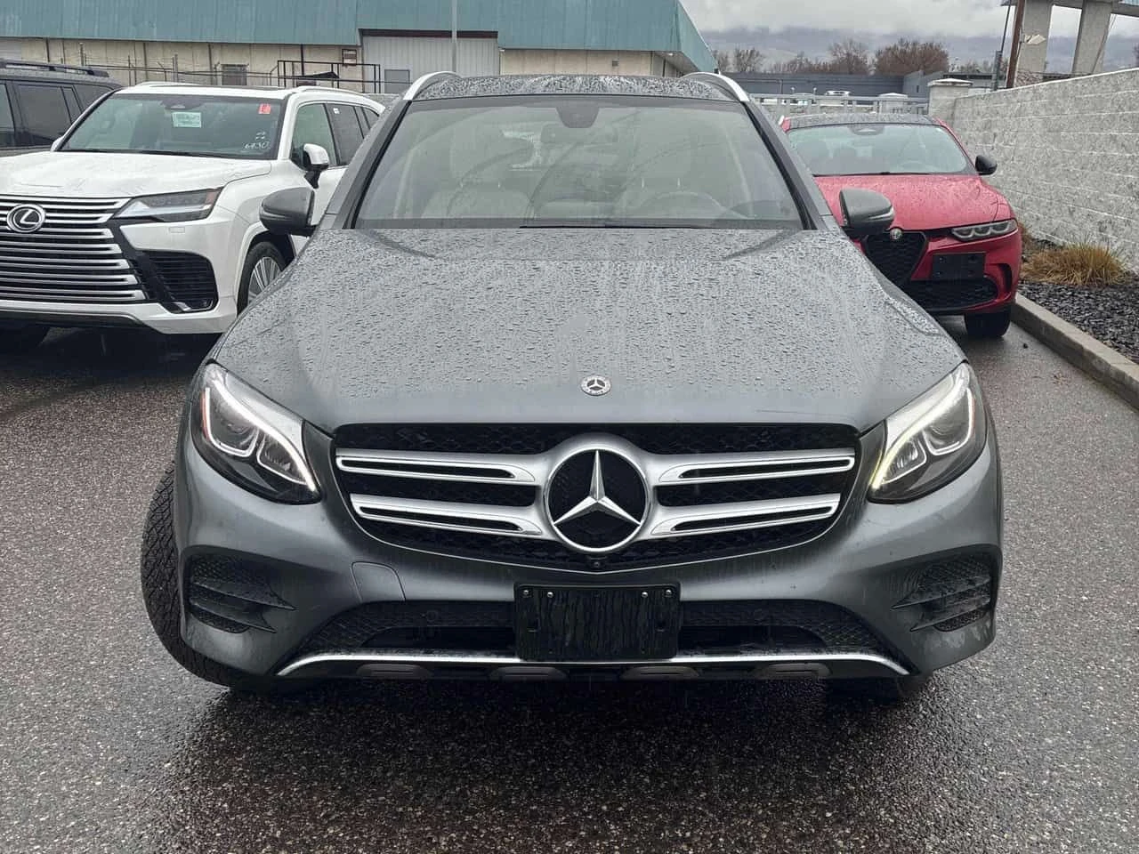Mercedes-Benz GLC 300 * CARFAX * ЦЕНА ДО БГ, снимка 5 - Автомобили и джипове - 53971548