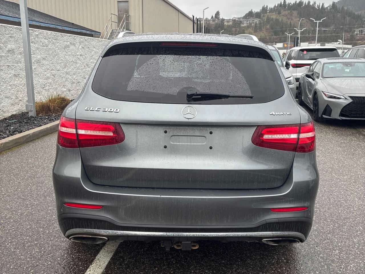 Mercedes-Benz GLC 300 * CARFAX * ЦЕНА ДО БГ, снимка 4 - Автомобили и джипове - 53971548