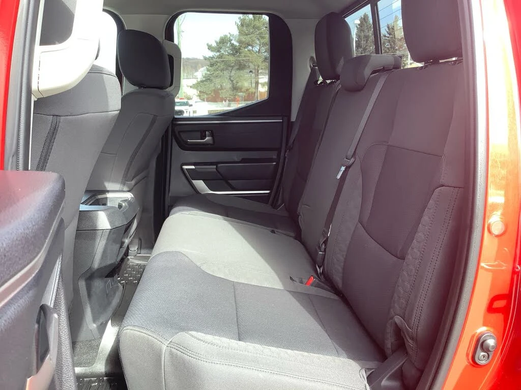 Toyota Tundra, снимка 15 - Автомобили и джипове - 53975407