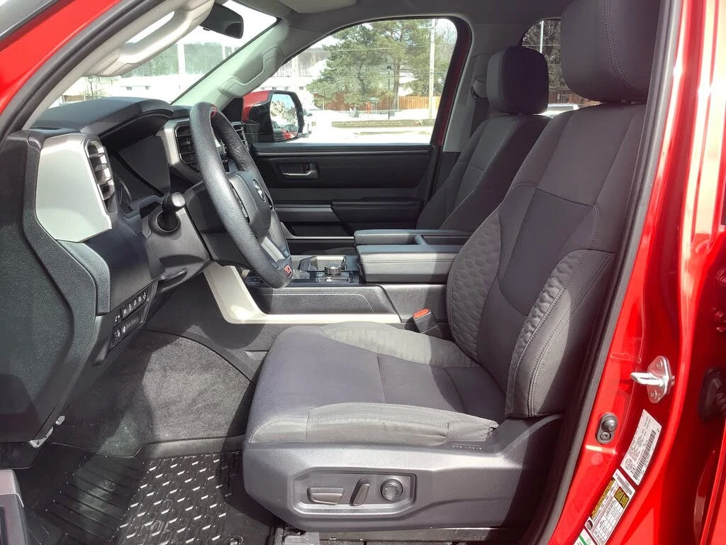 Toyota Tundra, снимка 17 - Автомобили и джипове - 53975407