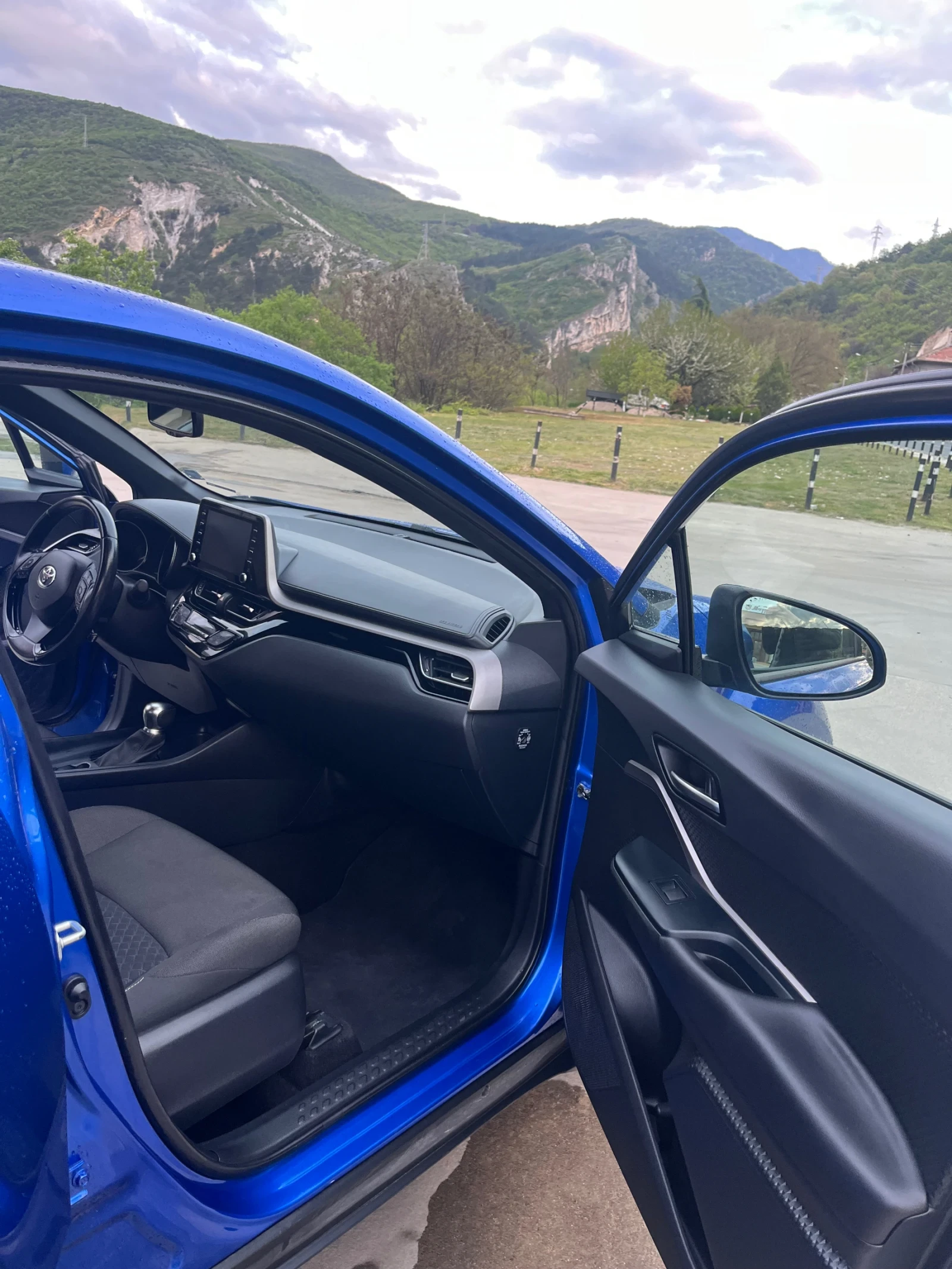 Toyota C-HR, снимка 9 - Автомобили и джипове - 54285800