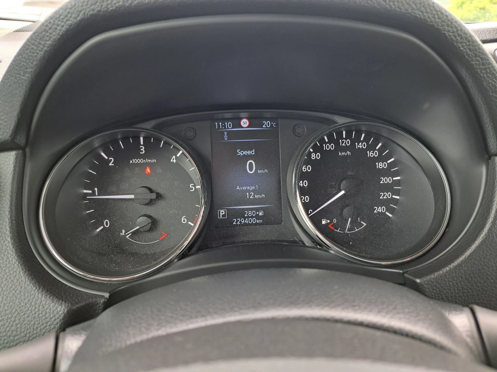 Nissan Qashqai 1.6  автомат , снимка 5 - Автомобили и джипове - 54920993