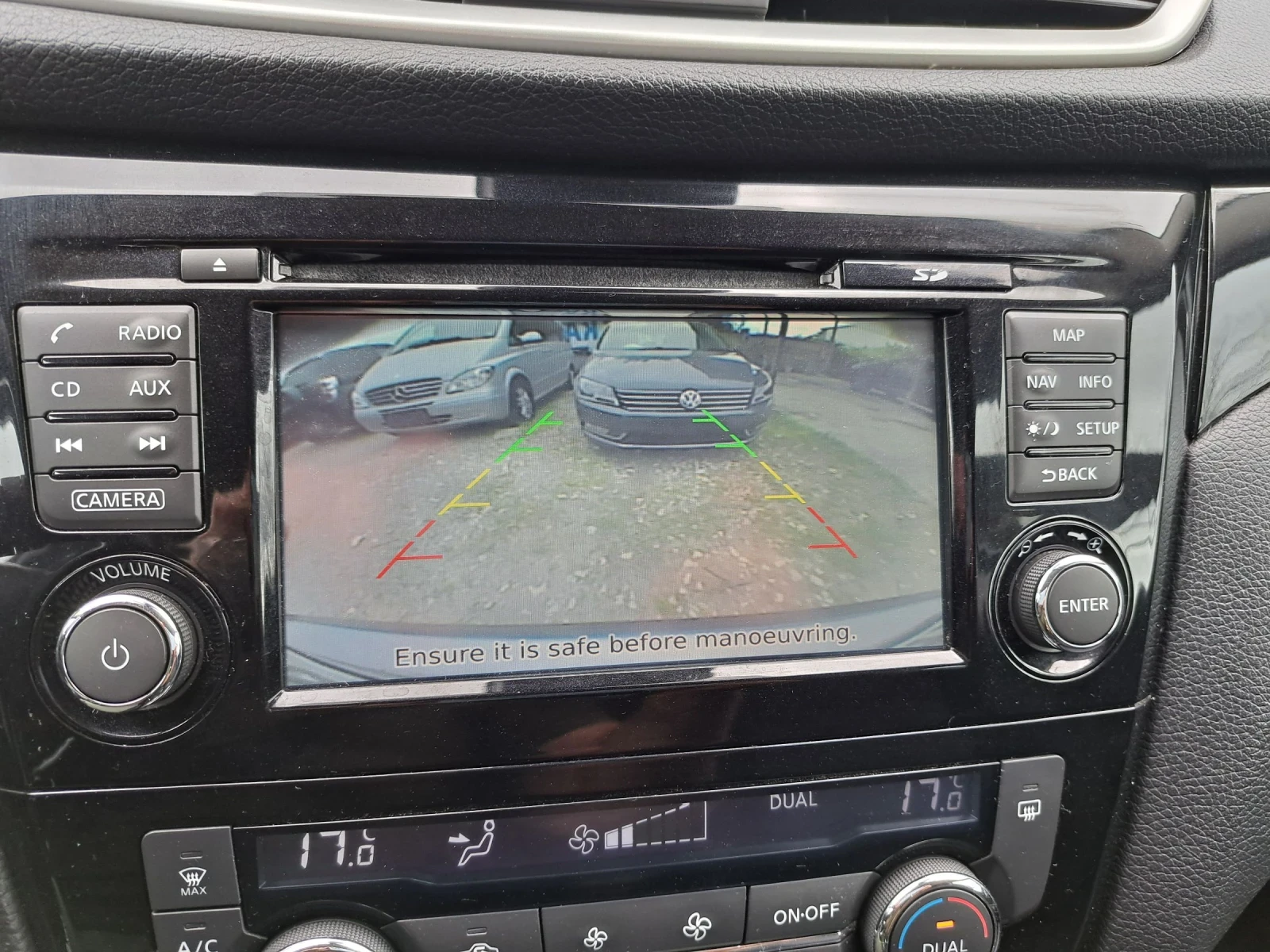 Nissan Qashqai 1.6  автомат , снимка 3 - Автомобили и джипове - 54920993
