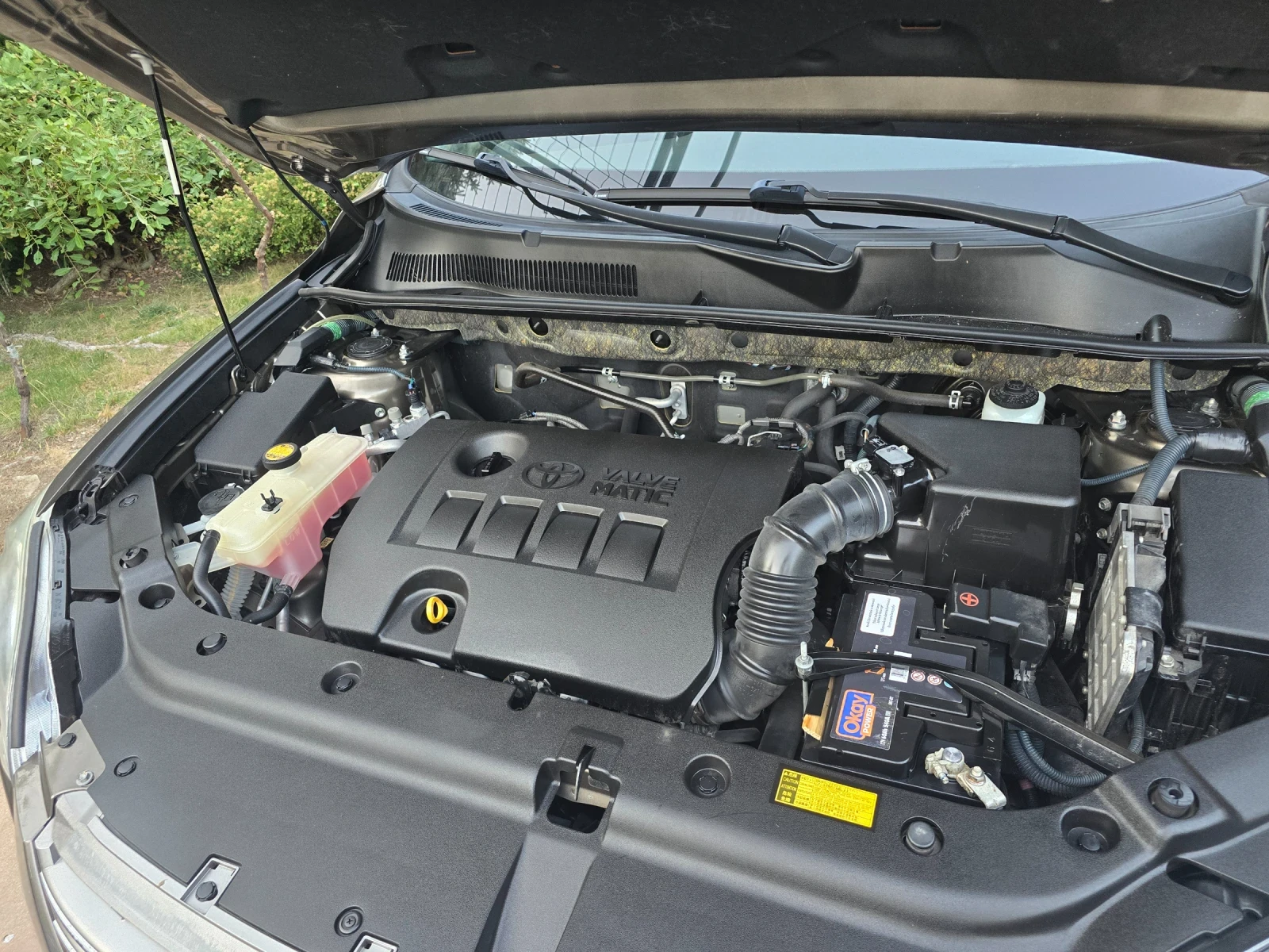 Toyota Rav4 178хил.км/Сервизна книжка/SWISS!, снимка 6 - Автомобили и джипове - 55702582