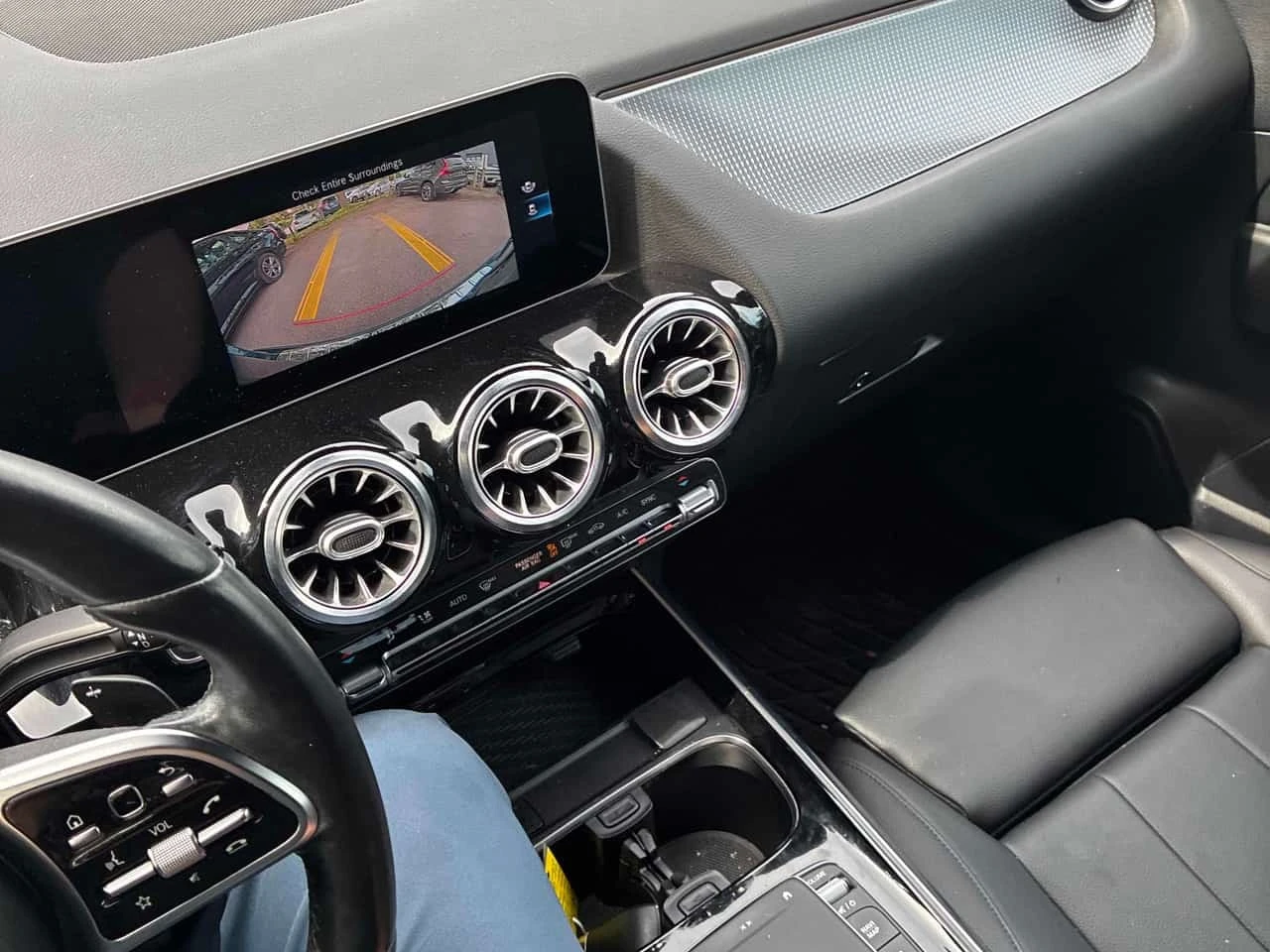 Mercedes-Benz GLA 250 * CARFAX * ОПЦИЯ ЗА ФИНАНСИРАНЕ * , снимка 9 - Автомобили и джипове - 55749462