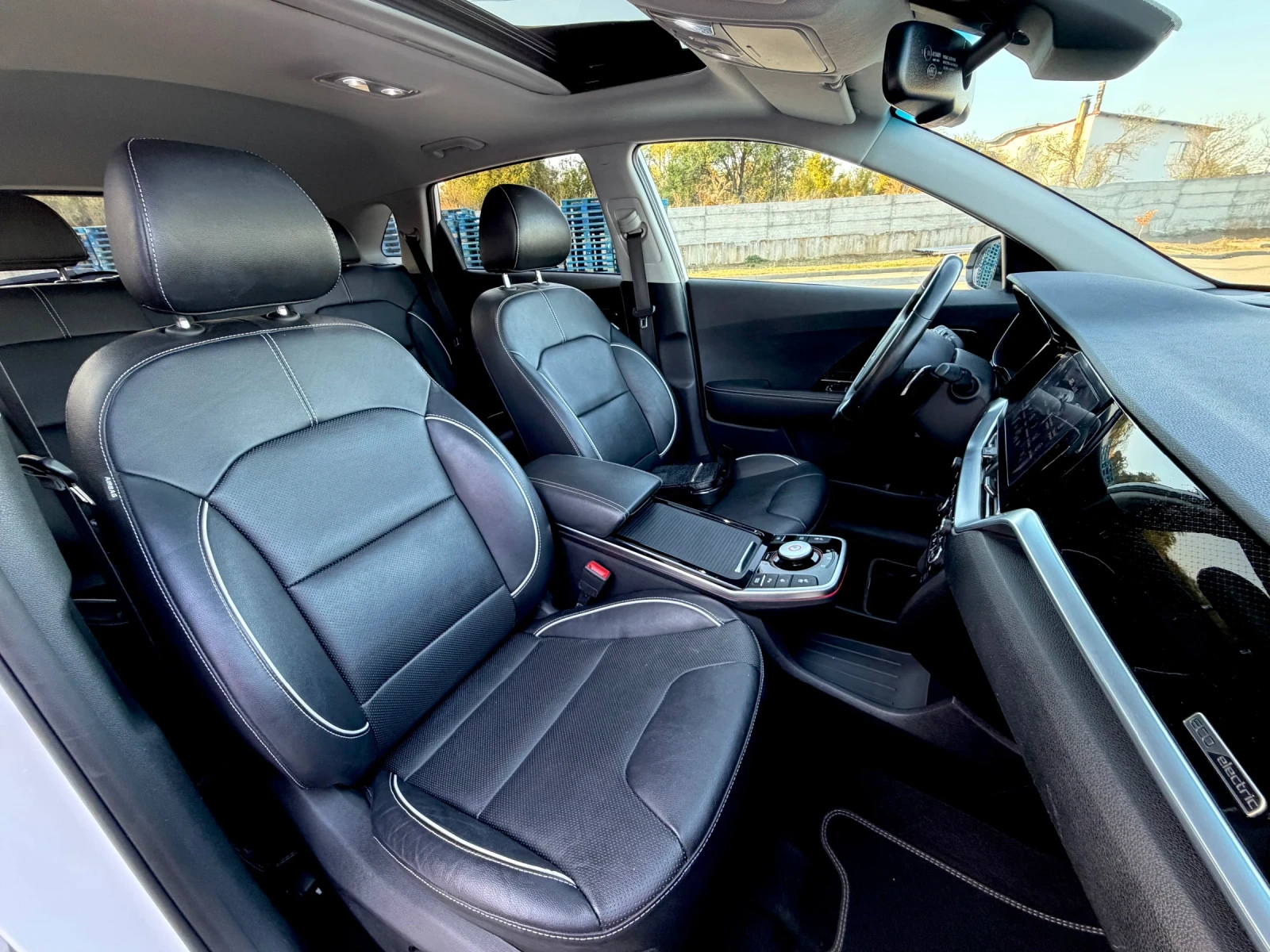 Kia Niro 204 �� Executive Line 100% SOH | Mobile.bg � ����������� 10