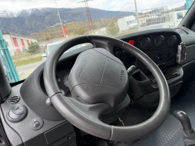 Iveco Daily 35C13* 2.8HPT* КЛИМАТИК* Падащ борд* 4.50 метра | Auto.bg — изображение 4