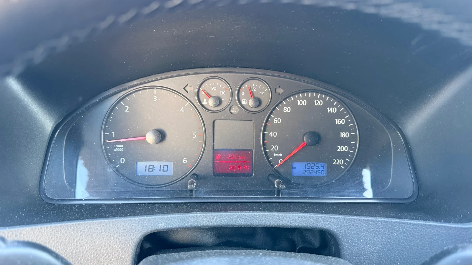 VW T5 Caravelle TDI, снимка 13 - Бусове и автобуси - 55274433