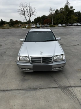 Mercedes-Benz C 180, снимка 7