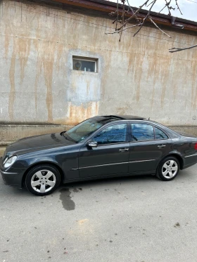 Mercedes-Benz E 220, снимка 2