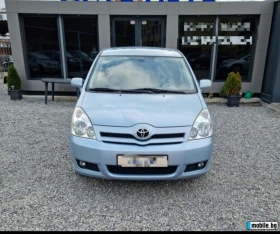 Обява за продажба на Toyota Corolla verso 1.8 VVTI ~8 999 лв. - изображение 1