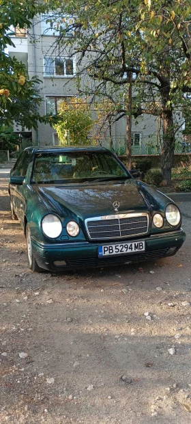 Mercedes-Benz E 290