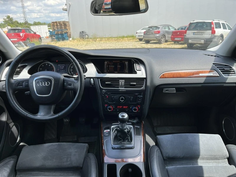 Audi A4 3.2I, снимка 17 - Автомобили и джипове - 47162519