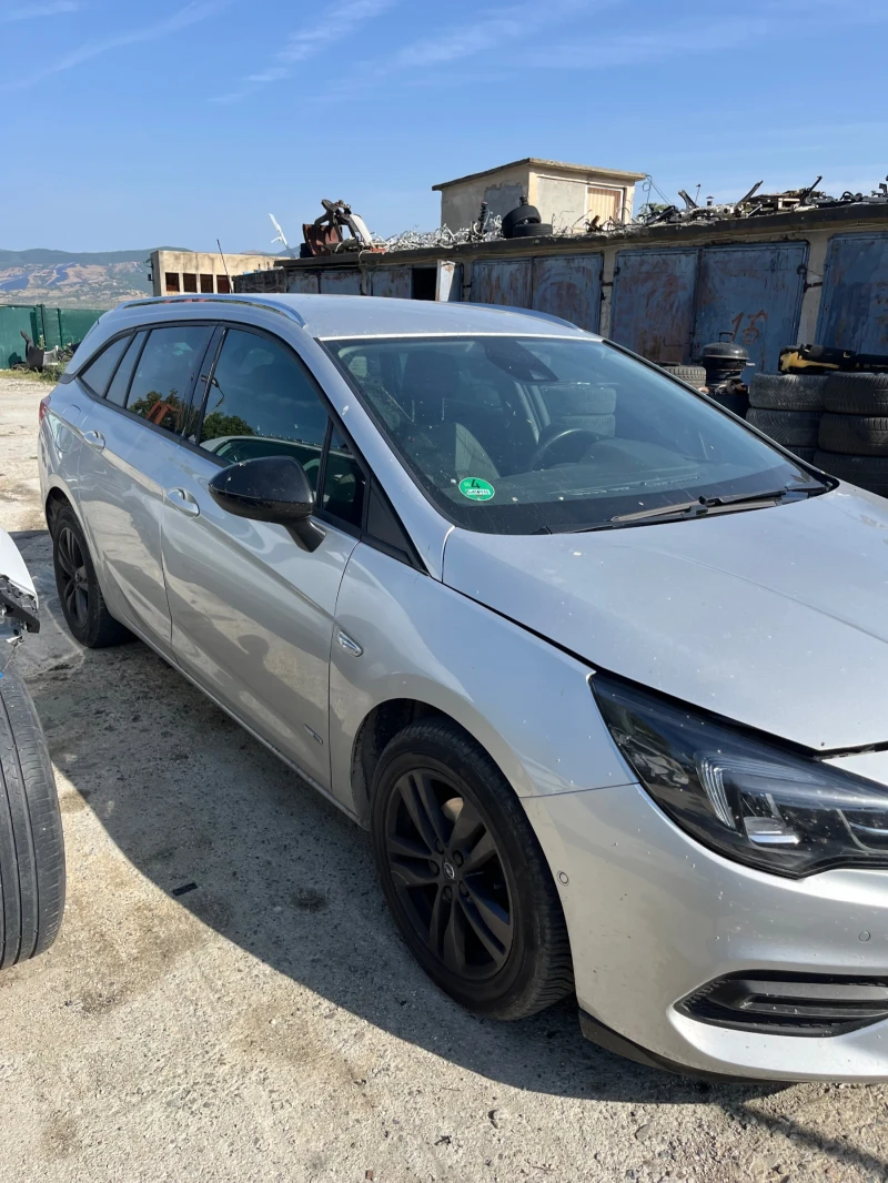 Opel Astra 1.4 TURBO , снимка 1 - Автомобили и джипове - 47179484