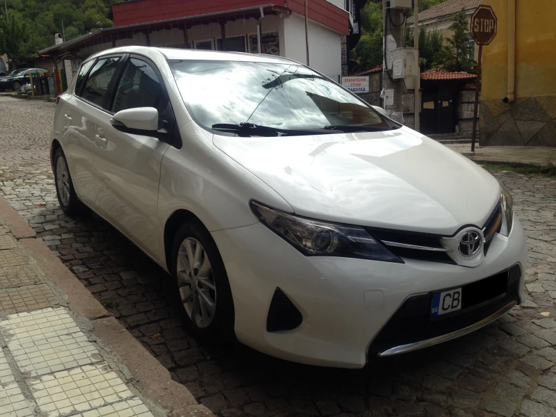 Toyota Auris 1.4D4d/90кс/6ск/Камера/Euro5B, снимка 3 - Автомобили и джипове - 47202179