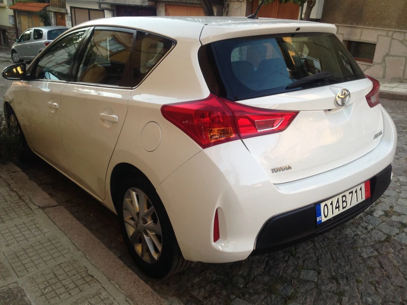 Toyota Auris 1.4D4d/90кс/6ск/Камера/Euro5B, снимка 9 - Автомобили и джипове - 47202179