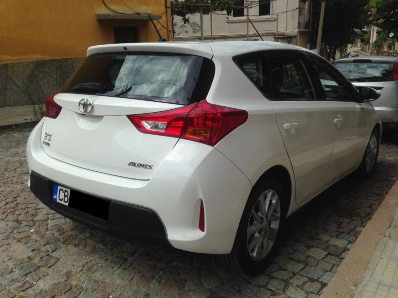 Toyota Auris 1.4D4d/90кс/6ск/Камера/Euro5B, снимка 9 - Автомобили и джипове - 47202179