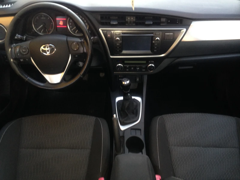 Toyota Auris 1.4D4d/90кс/6ск/Камера/Euro5B, снимка 15 - Автомобили и джипове - 47202179