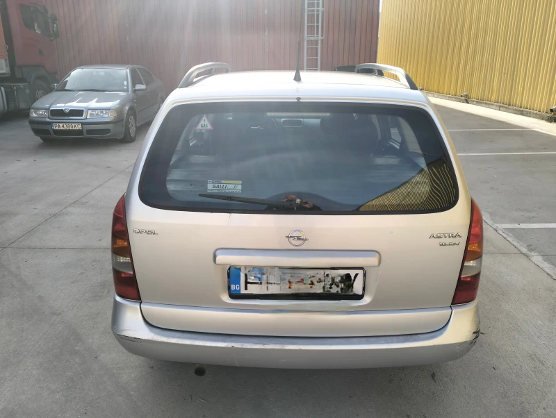 Opel Astra, снимка 4 - Автомобили и джипове - 48576337