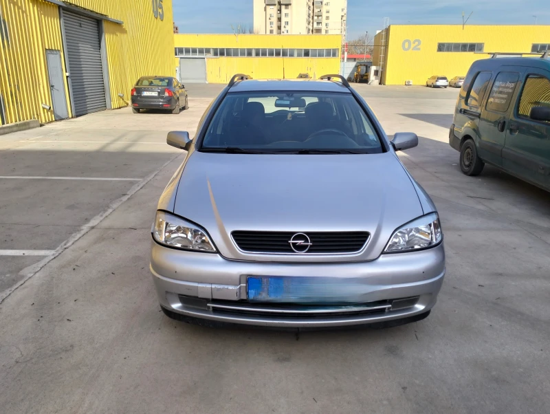 Opel Astra, снимка 1 - Автомобили и джипове - 48576337