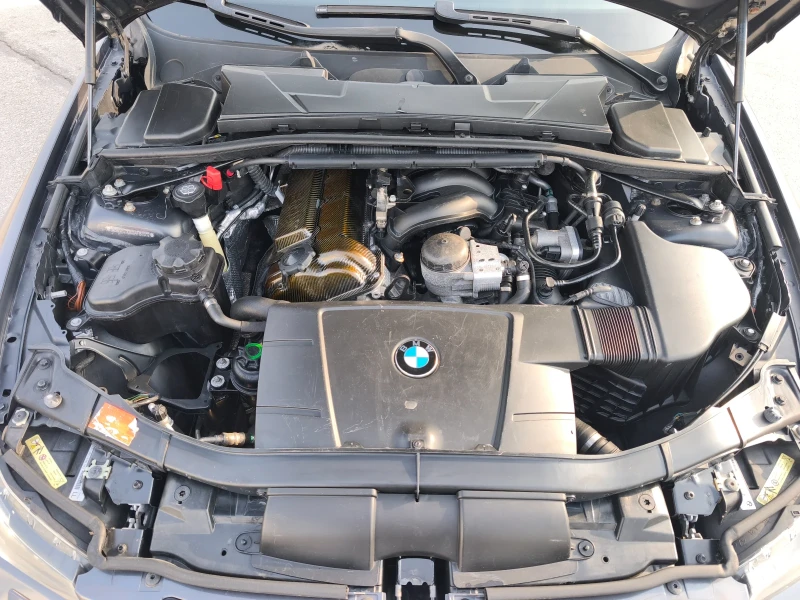 BMW 320 Si 173кс ШВЕЙЦАРИЯ FULL M PACKET , ШВЕЙЦАРИЯ, снимка 11 - Автомобили и джипове - 49303117