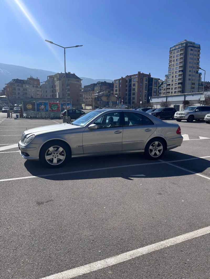 Mercedes-Benz E 500, снимка 6 - Автомобили и джипове - 49377570