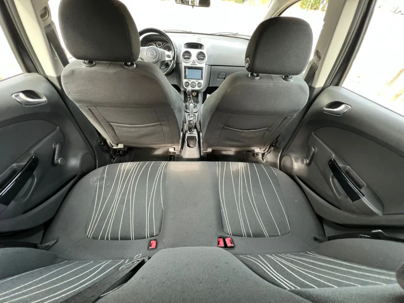 Opel Corsa 1.2i/KLIMA, снимка 11 - Автомобили и джипове - 51670755