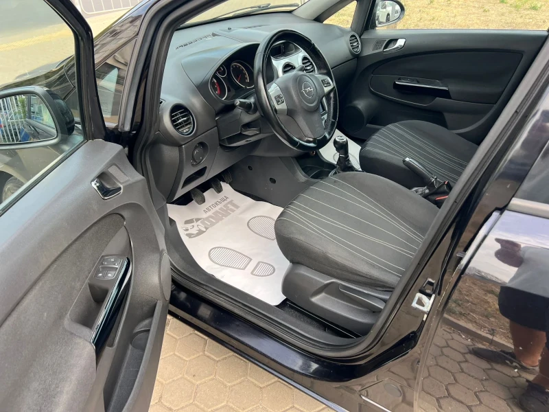 Opel Corsa 1.2i/KLIMA, снимка 7 - Автомобили и джипове - 51670755