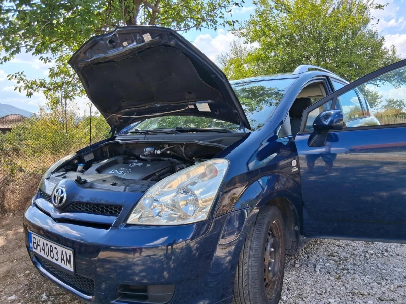 Toyota Corolla verso, снимка 3 - Автомобили и джипове - 52600802