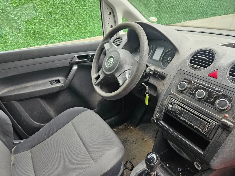 VW Caddy 2.0dizel 110ks -CFH-4x4, снимка 6 - Автомобили и джипове - 53418541