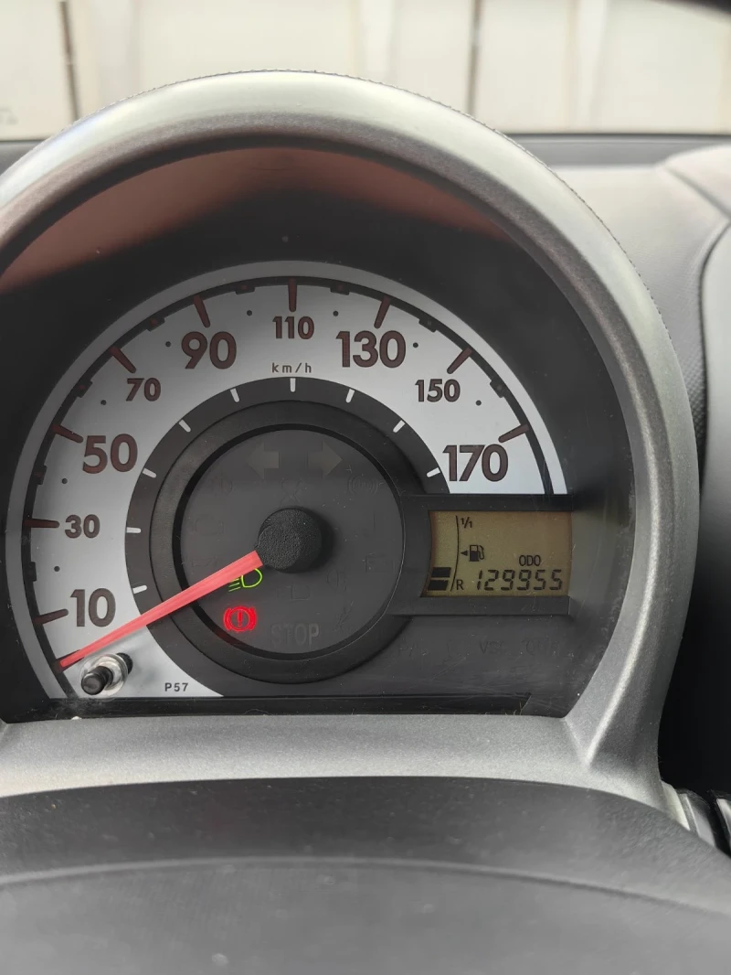 Peugeot 107, снимка 9 - Автомобили и джипове - 52582632