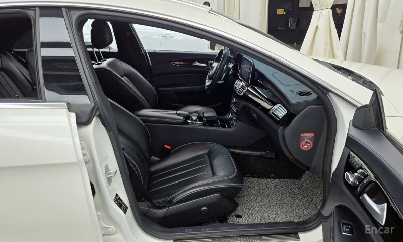 Mercedes-Benz CLS 250, снимка 11 - Автомобили и джипове - 52807751
