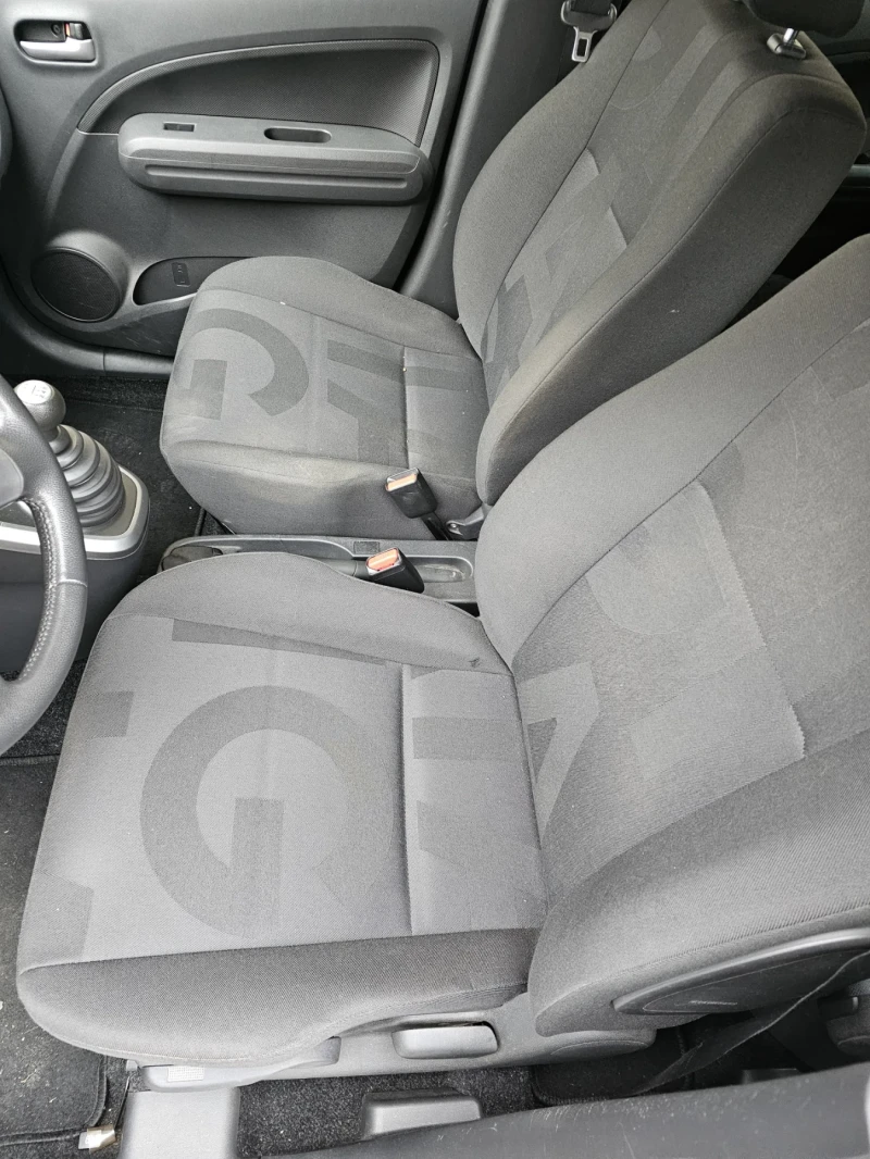 Opel Agila 1.4i, снимка 9 - Автомобили и джипове - 53050377