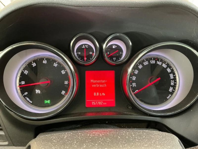 Opel Zafira LPG 1.4T, снимка 9 - Автомобили и джипове - 53066987