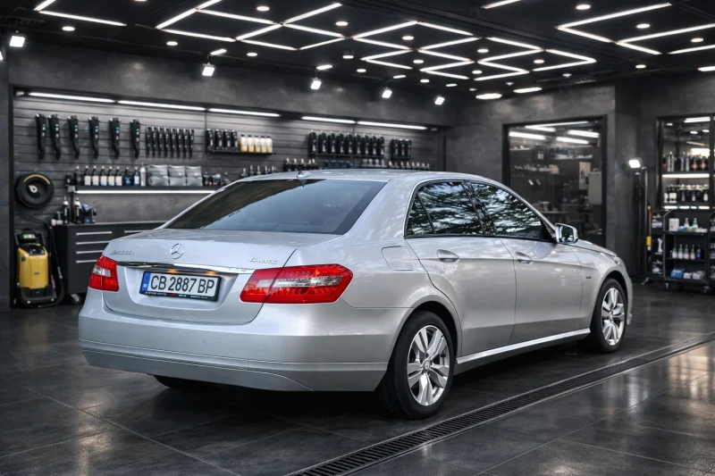 Mercedes-Benz E 250, снимка 3 - Автомобили и джипове - 53234652
