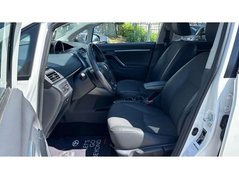 Toyota Verso 1.8P STYLE CVT, снимка 12 - Автомобили и джипове - 56680278