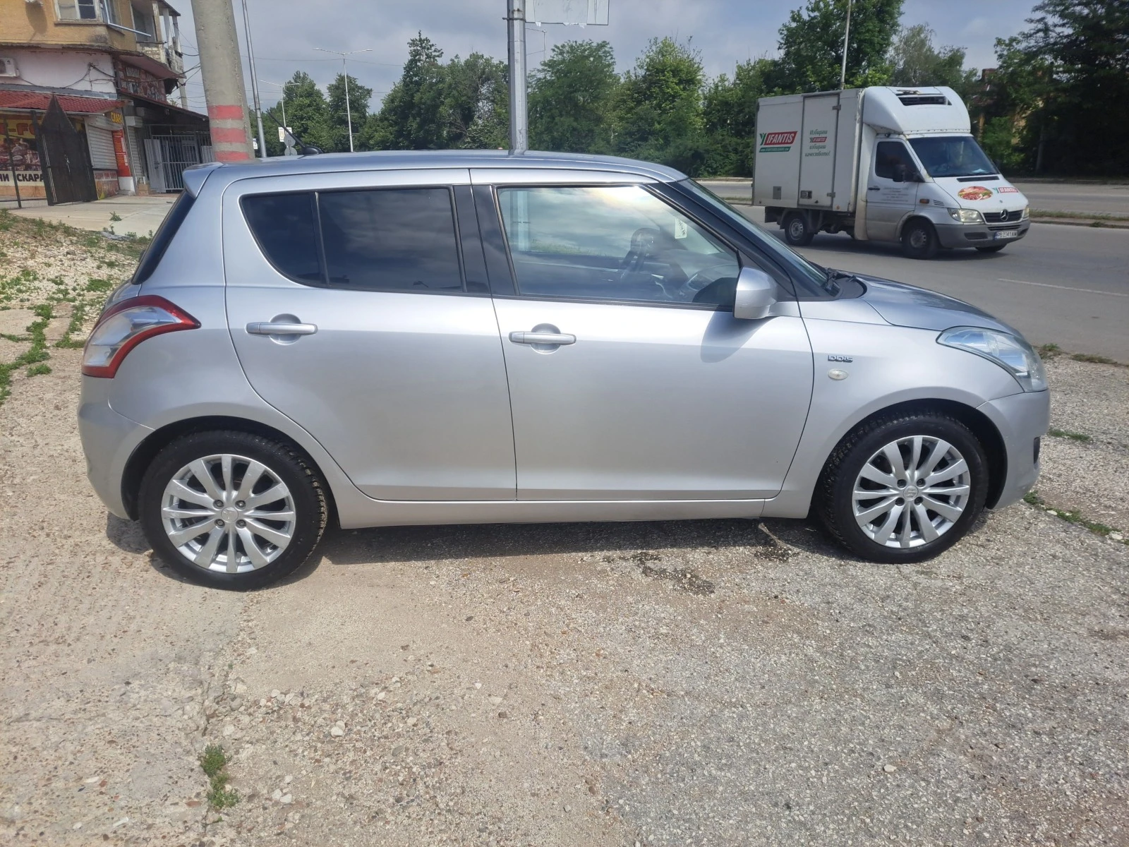 Suzuki Swift 1.3DDIS - изображение 8