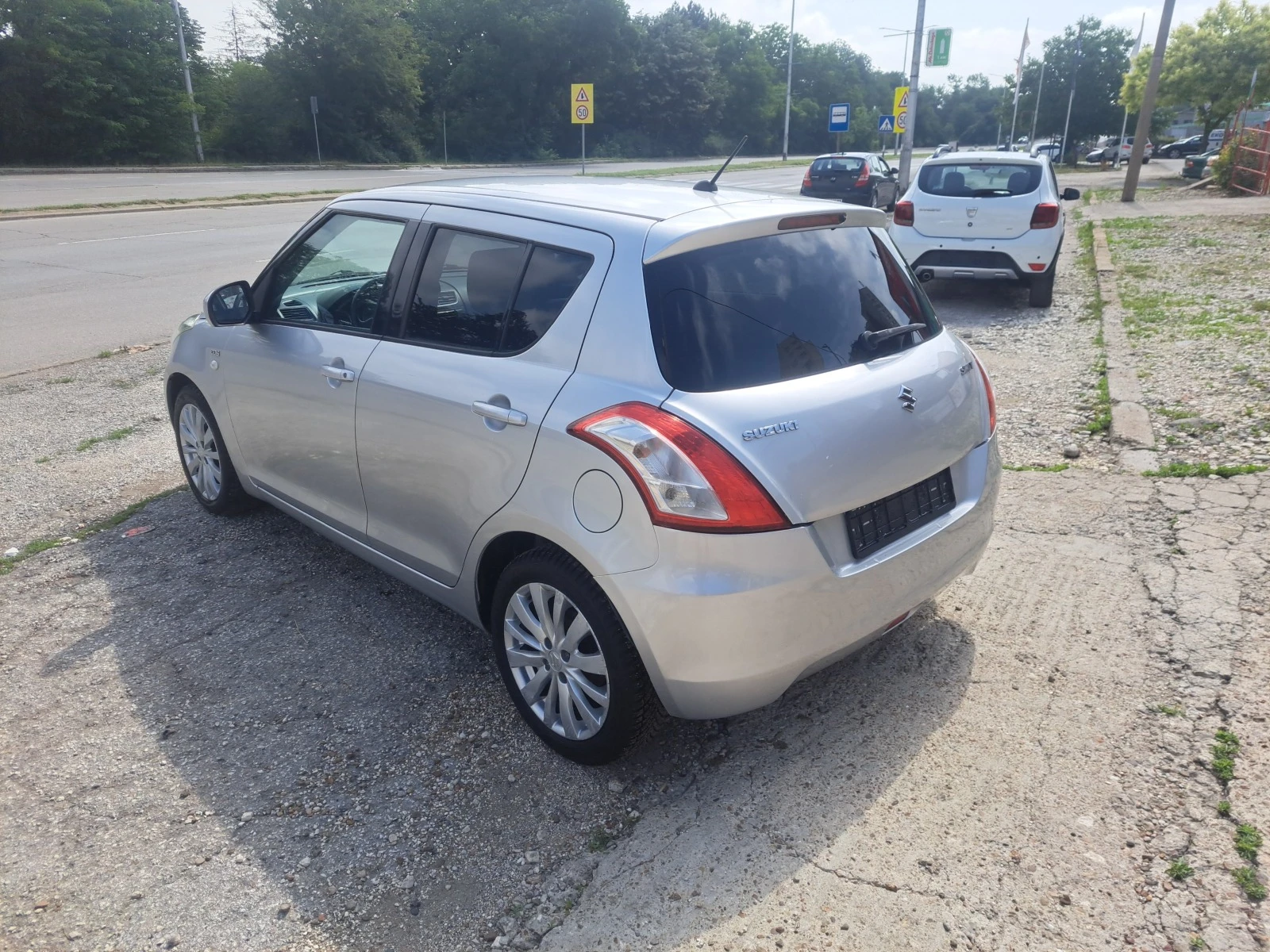 Suzuki Swift 1.3DDIS - изображение 5