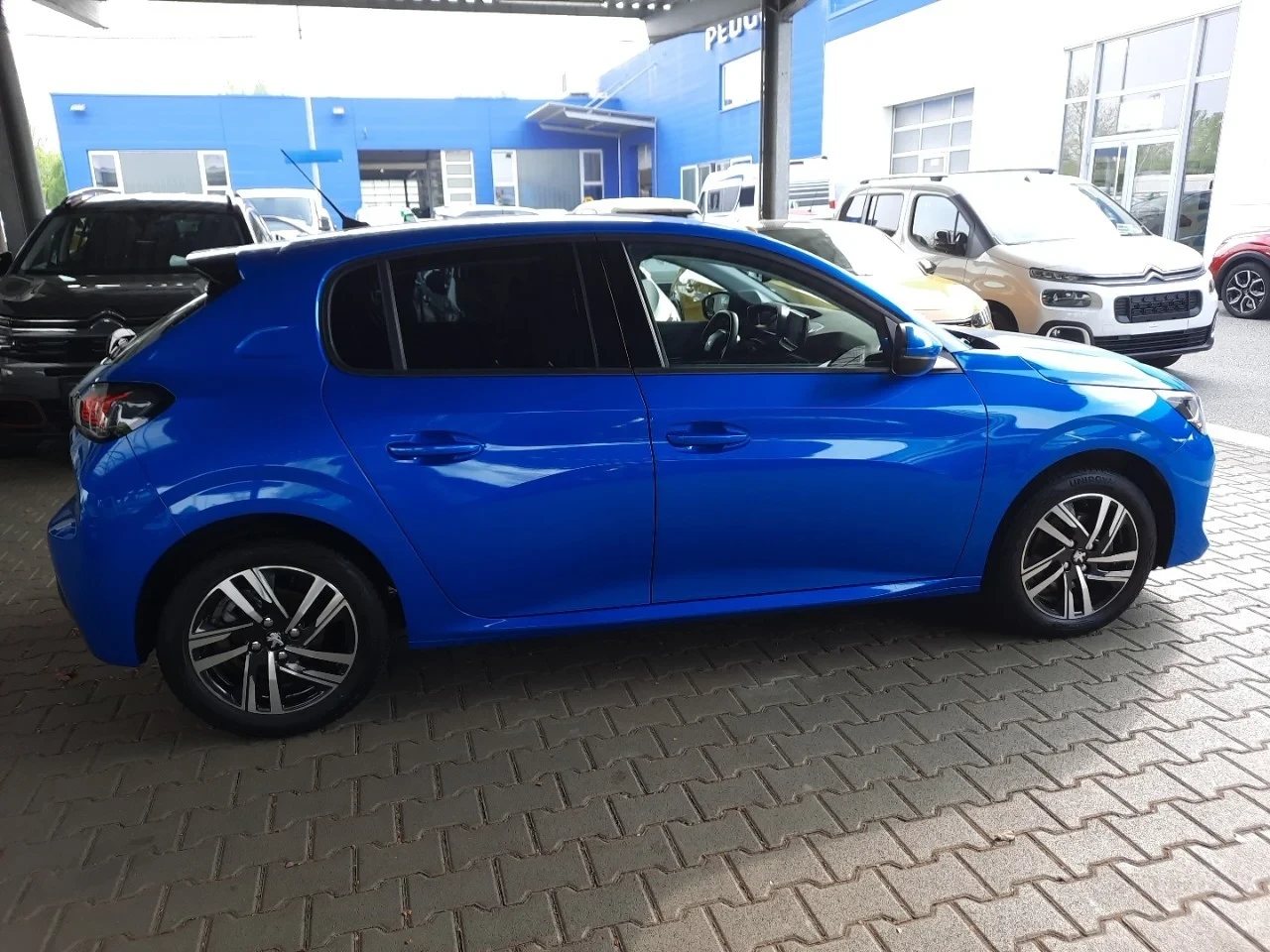 Peugeot 208 208 Allure Pack BlueHDi 100 - изображение 4