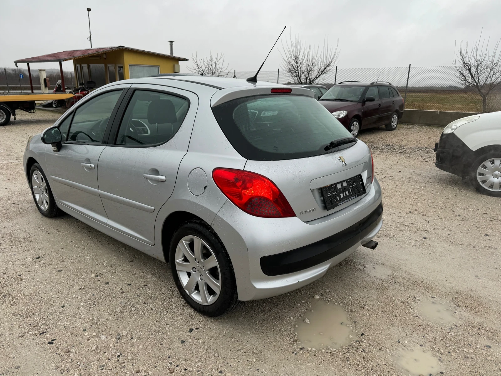 Peugeot 207 1, 6 I 120 PS КЛИМАТРОНИК - изображение 4