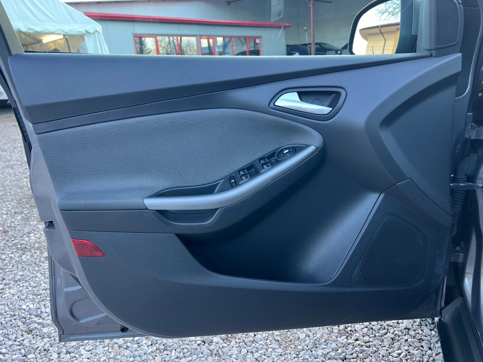 Ford Focus 1.6i* 125* *  | Mobile.bg   15