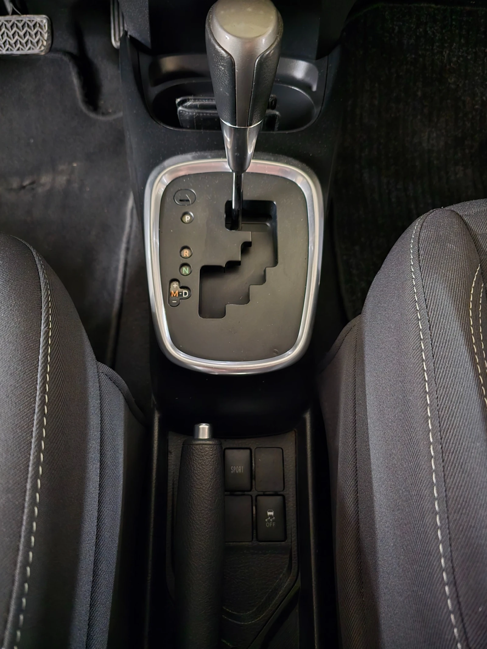 Toyota Yaris  - изображение 10