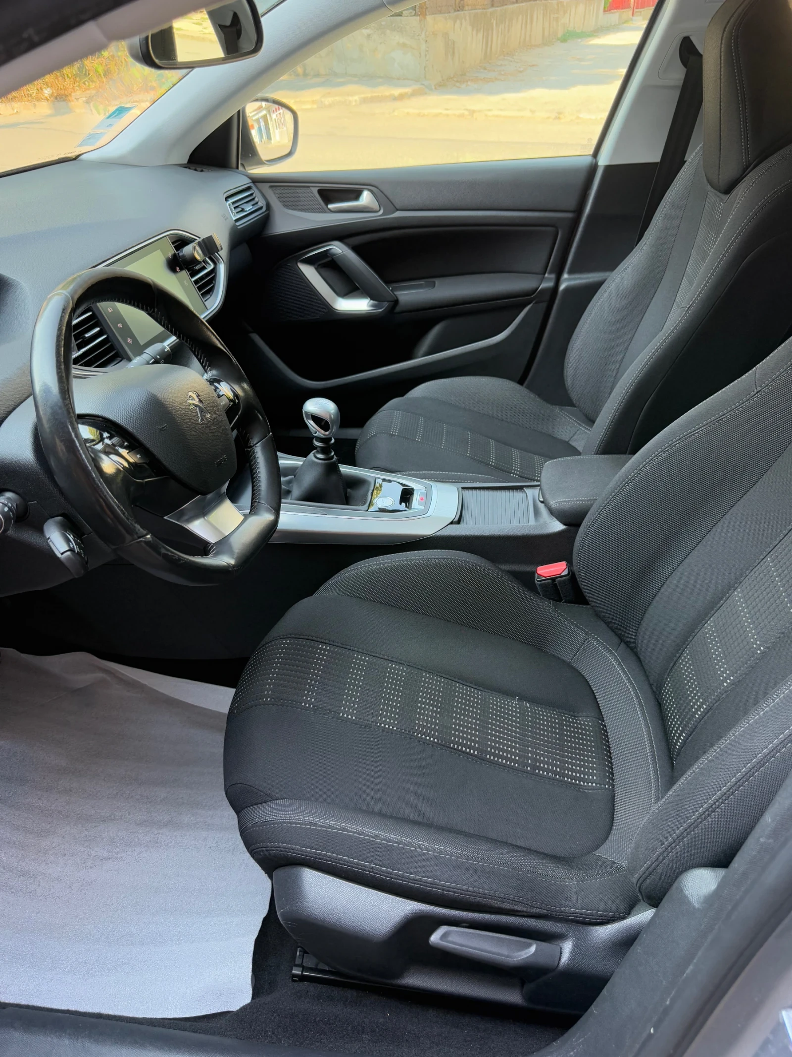 Peugeot 308 Отлично състояние - изображение 8