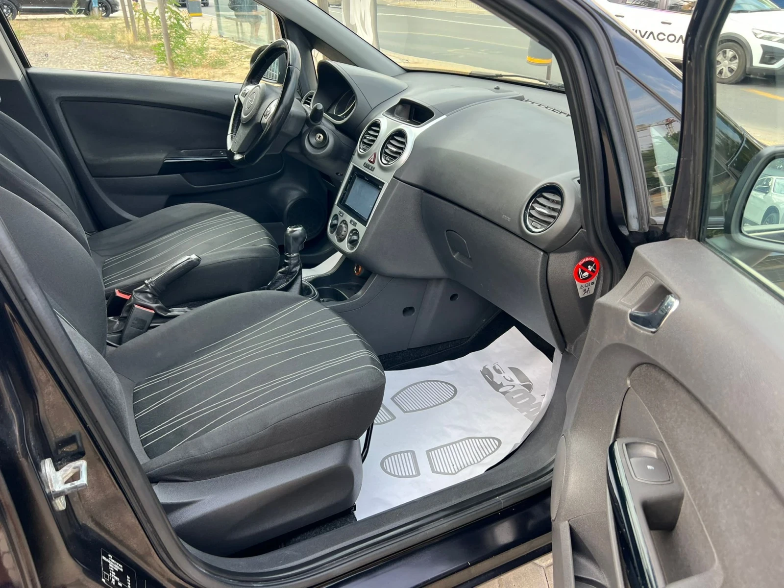 Opel Corsa 1.2i/KLIMA | Mobile.bg   13