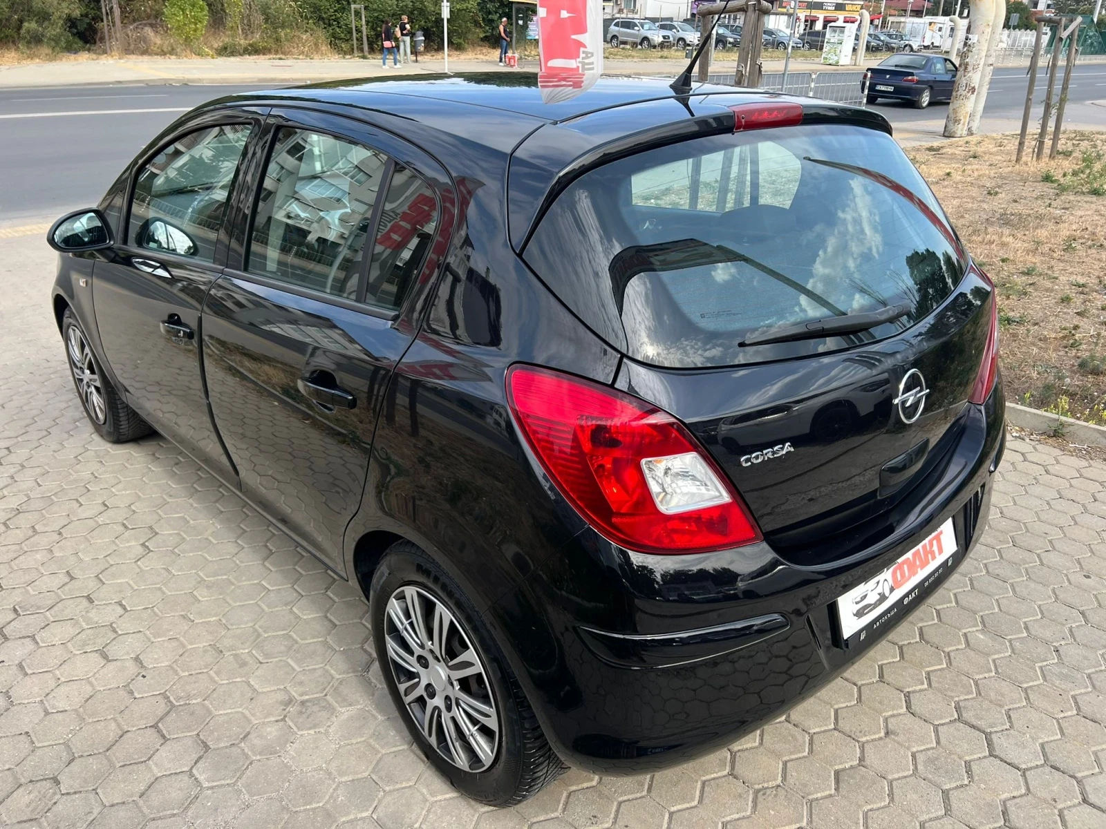 Opel Corsa 1.2i/KLIMA - изображение 5