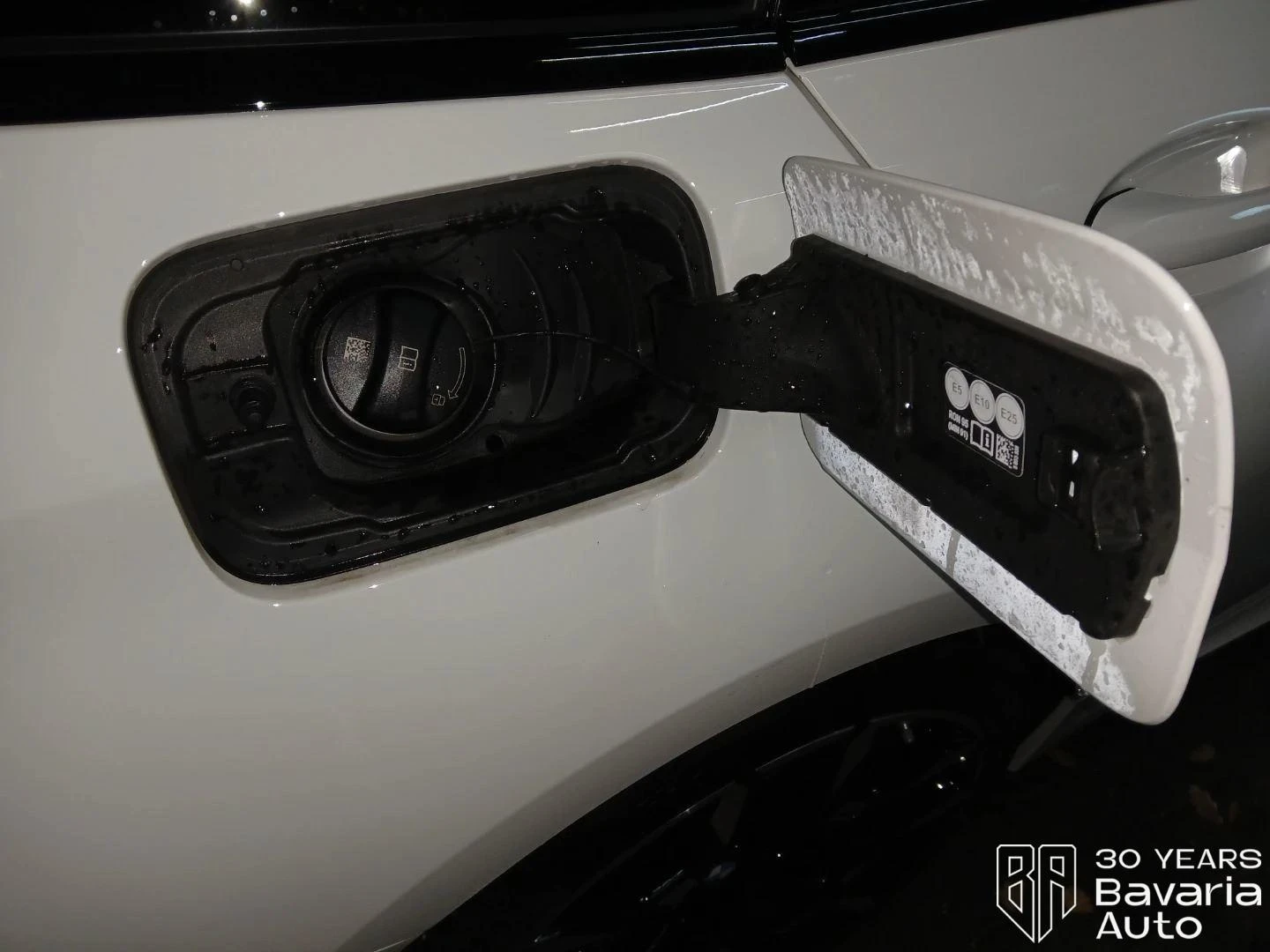 BMW 330 e xDrive Touring M Sport Paket Sportautomatic | Mobile.bg   15