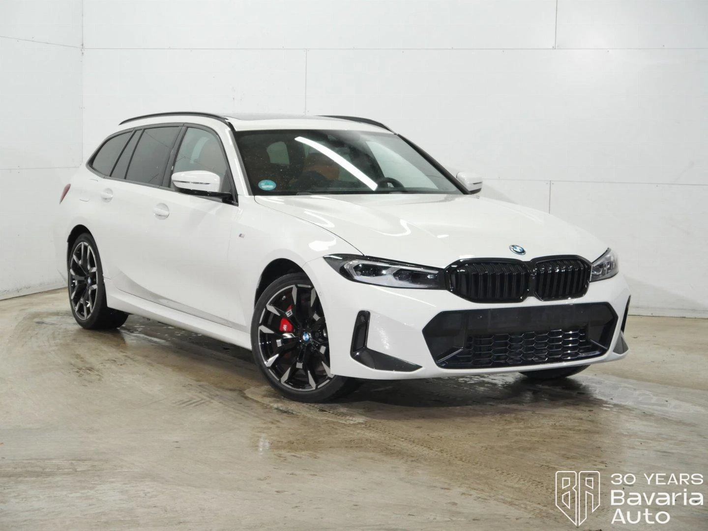 BMW 330 e xDrive Touring M Sport Paket Sportautomatic | Mobile.bg   4