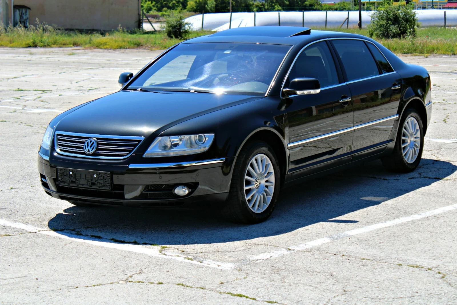 VW Phaeton 4.2 V8 - изображение 2